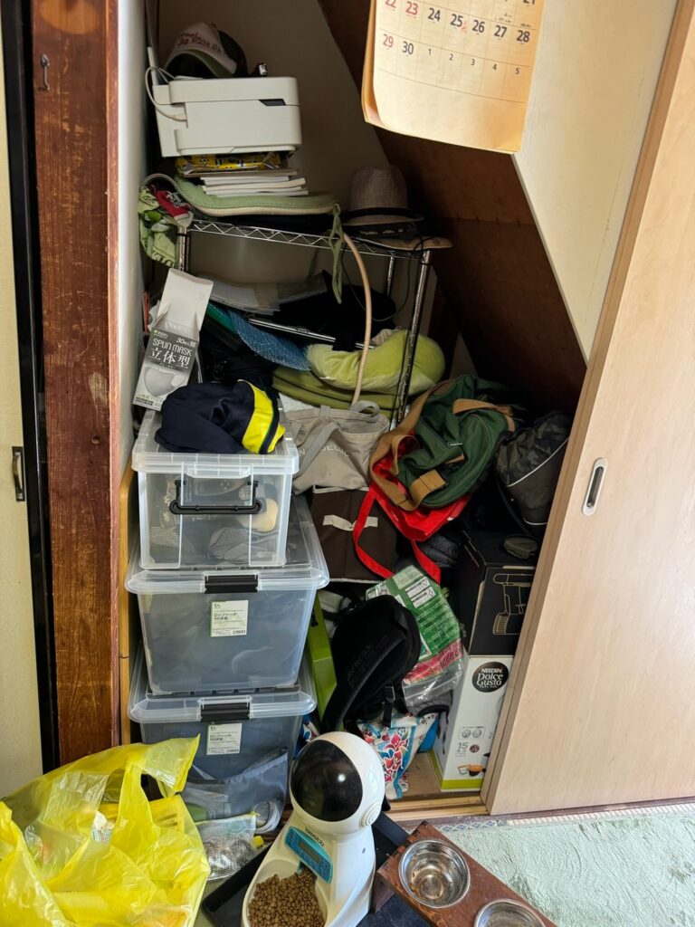 四日市市の戸建て4LDKの遺品整理（作業前）
